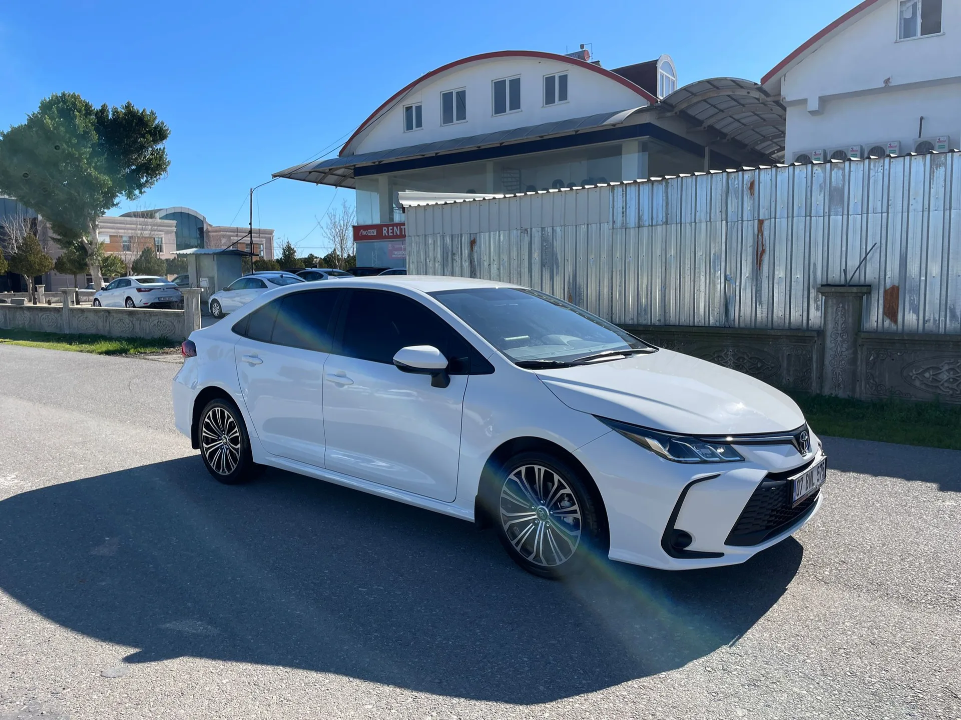 Toyota Corolla — фото 4