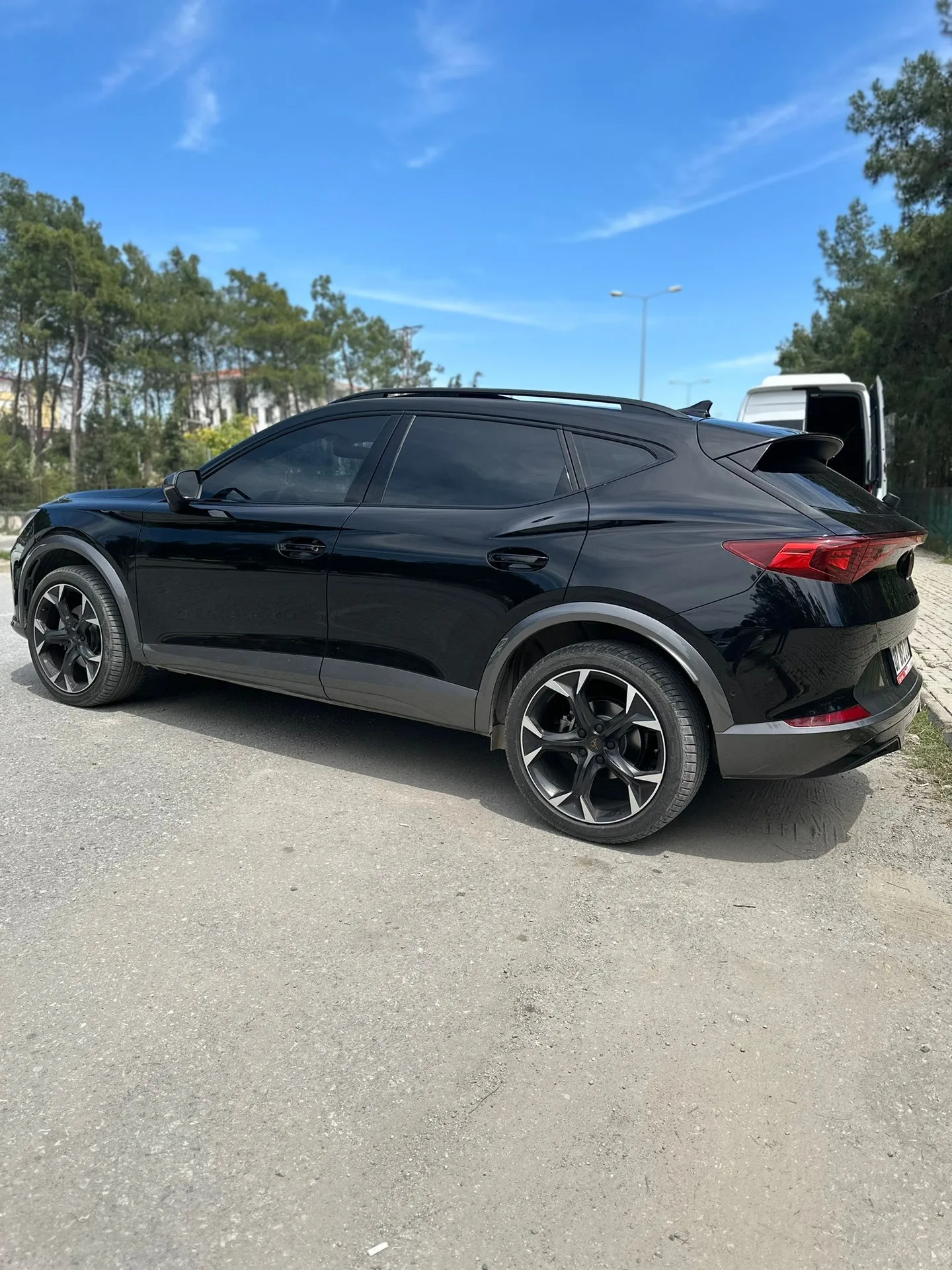 Cupra Fermentor — фото 3